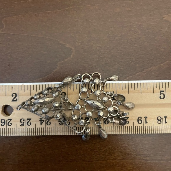 Antique Victorian faceted 900 silver filigree cleopatra bib chandelier earrings - Picture 5 of 7